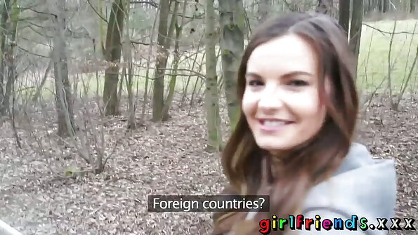 Mimi West wis dheweke nyenyet udan pus kapenuhan putih hard pitik jago