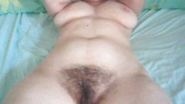 Tiny4K: Eliza Ibarra - Tiny Selfie