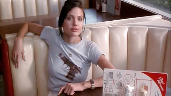 Kaede Sakura seneng banget ngelus-elus dong sing enak iki