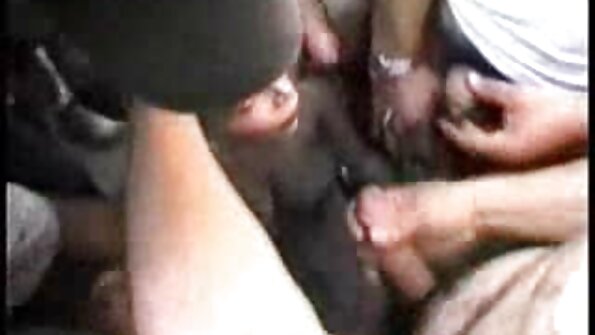 Nggantheng Dillion Harper Hot in Red