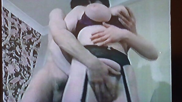 Seger ngadhepi Thai teen karo alam titties seneng ngisep a putih jago