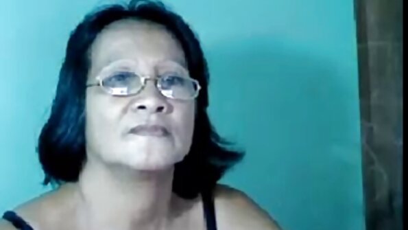 Summer St Claire nggodha ing suryo srengenge