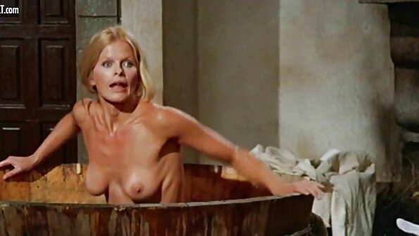 Whitney Wright - Cahya Geniku