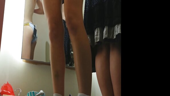 Sara lan Gia - Lick My Pus & Youre Cool