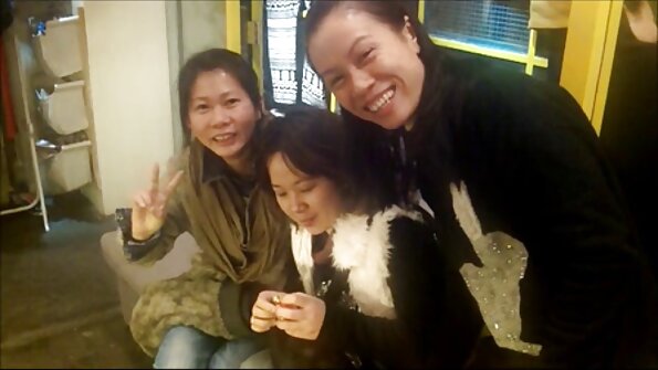 Holly Fox, Rachel Roxx - Anal wong telu