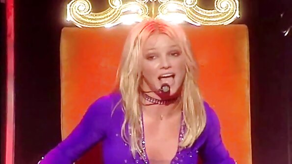 Cali Logan - Cewek Lengket