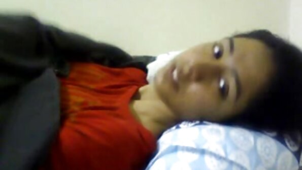 Kanthi kamera peeking liwat bolongan ing tembok, Aku dipun damel film kita reged jinis