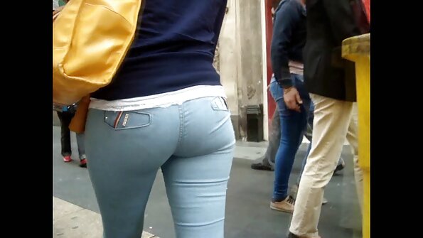 Gigi Spice kroso biru lan mutusaké kanggo nyebar dheweke pus karo dheweke biru vibrator