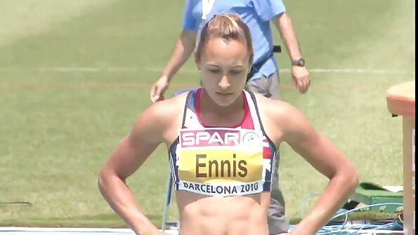 Thainee: Boomsing ing basa Thai tegese duwe jinis