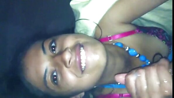 Megan Summers - Ing 19 taun lawas remaja resik wis nguripake menyang ... cukup kathok meksa nindakake perkara jancok sundel! Sadurunge dheweke nemu mati ing dheweke kathok nonton Megan kang apik banget apple bokong tengen munggah ing pasuryan