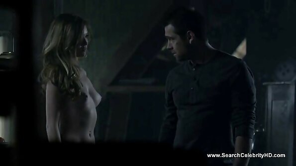 Keindahan busty ing pantai