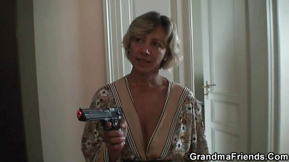 Dana enom tresna njupuk dheweke pus dipangan