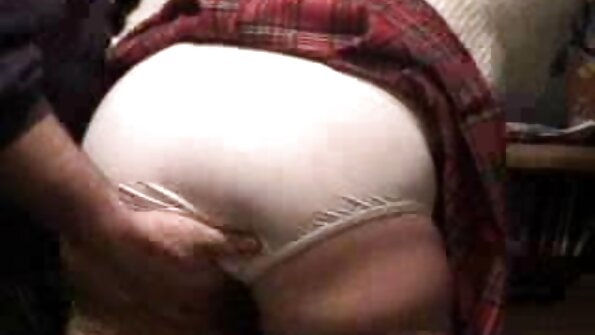 Megan Rain Isi dheweke Nyenyet Pink Pus