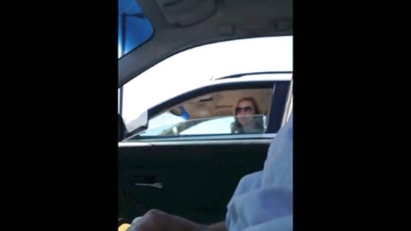 Cosmid: Hannah Sharp - Bikini ing Pancuran