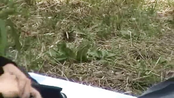 Jolene dianggo bokong lan pus