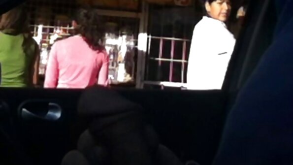 Lily Chey - Aku Ing Sweaterku