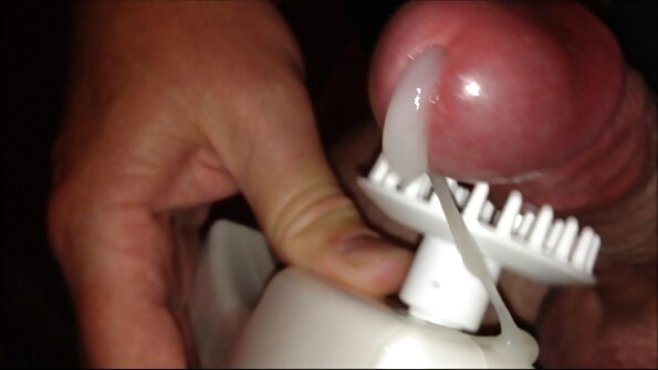 Gia drools metu sperma