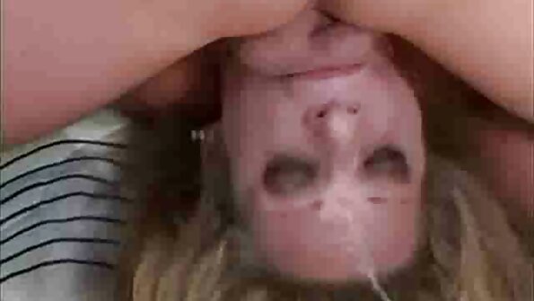 Jo njupuk mbukak utama lan kabeh liwat dheweke pasuryan