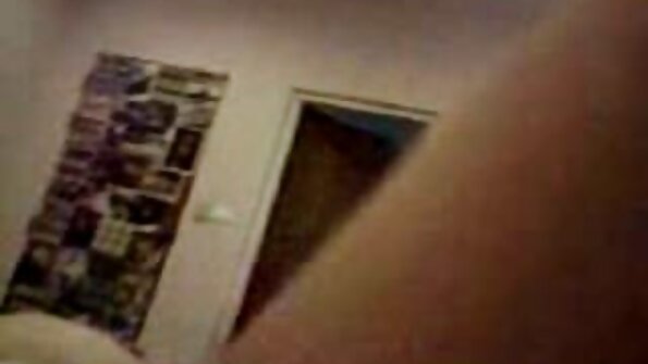 X-Art: Gigi lan Hayden nggawe lan main nganggo dildo ungu sing padhang ing video sing luar biasa iki!